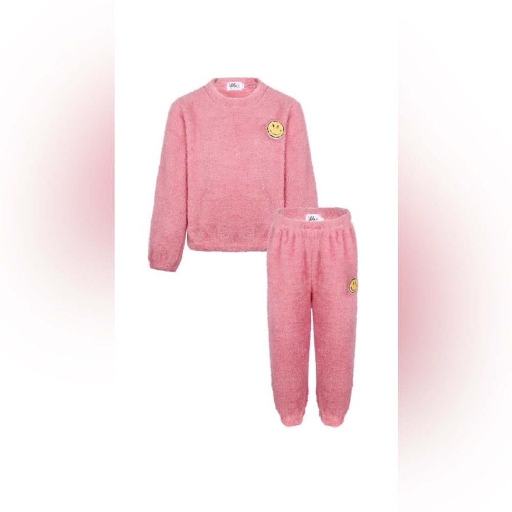 Lola + The Boys Fuzzy Pink Pajama Set with Smiley